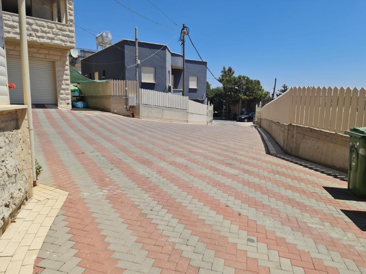 Vida Bhermon 4, One Standard Room Majdal Shams Exterior foto