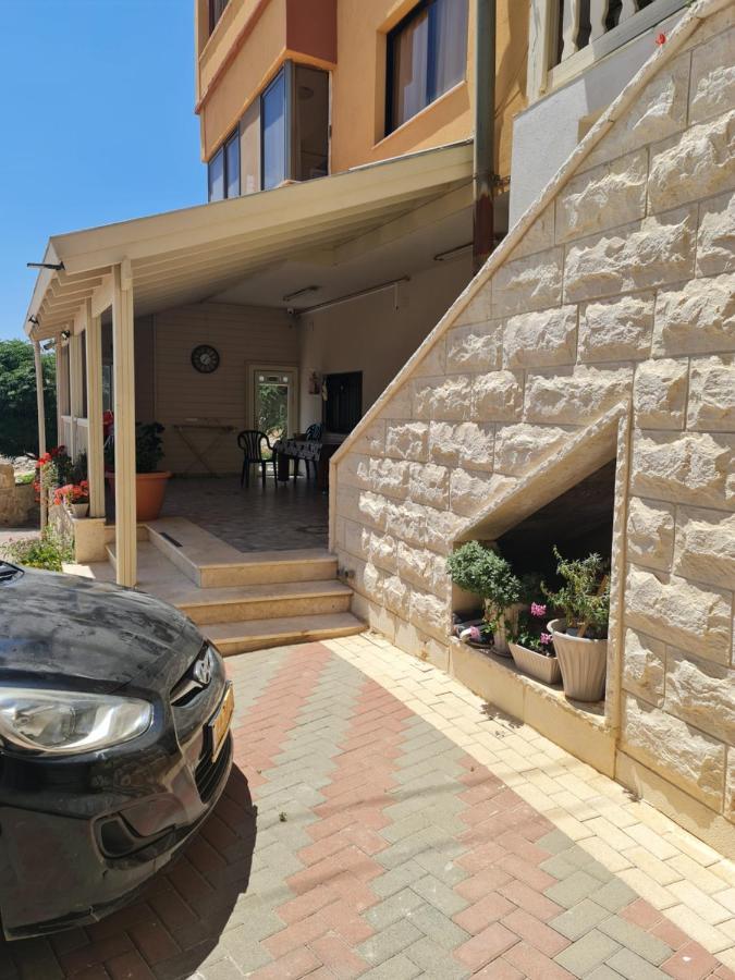 Vida Bhermon 4, One Standard Room Majdal Shams Exterior foto