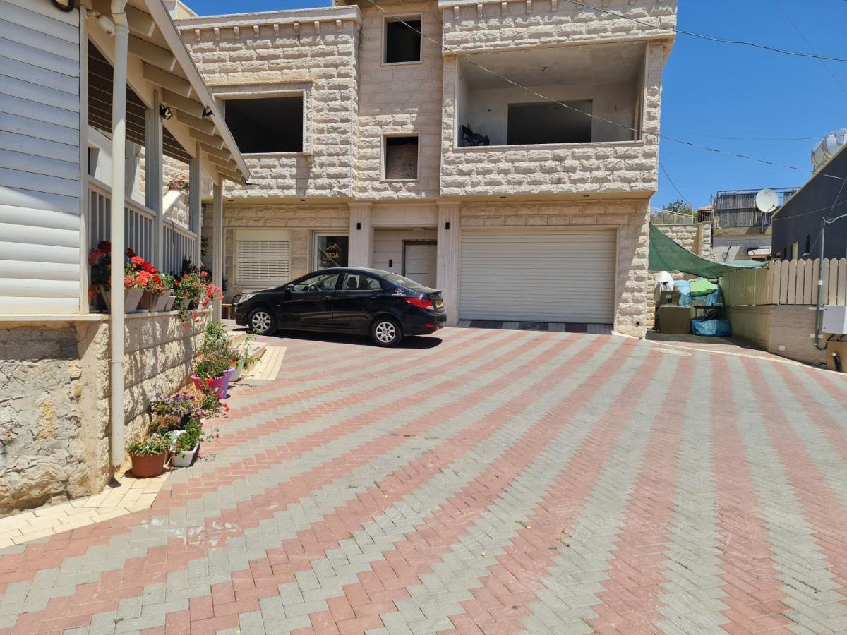 Vida Bhermon 4, One Standard Room Majdal Shams Exterior foto